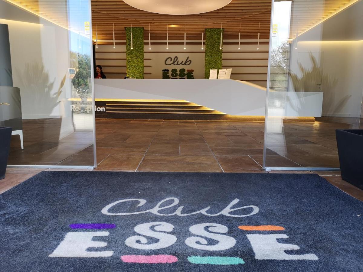 Отель Club Esse Roccaruja Стинтино Экстерьер фото