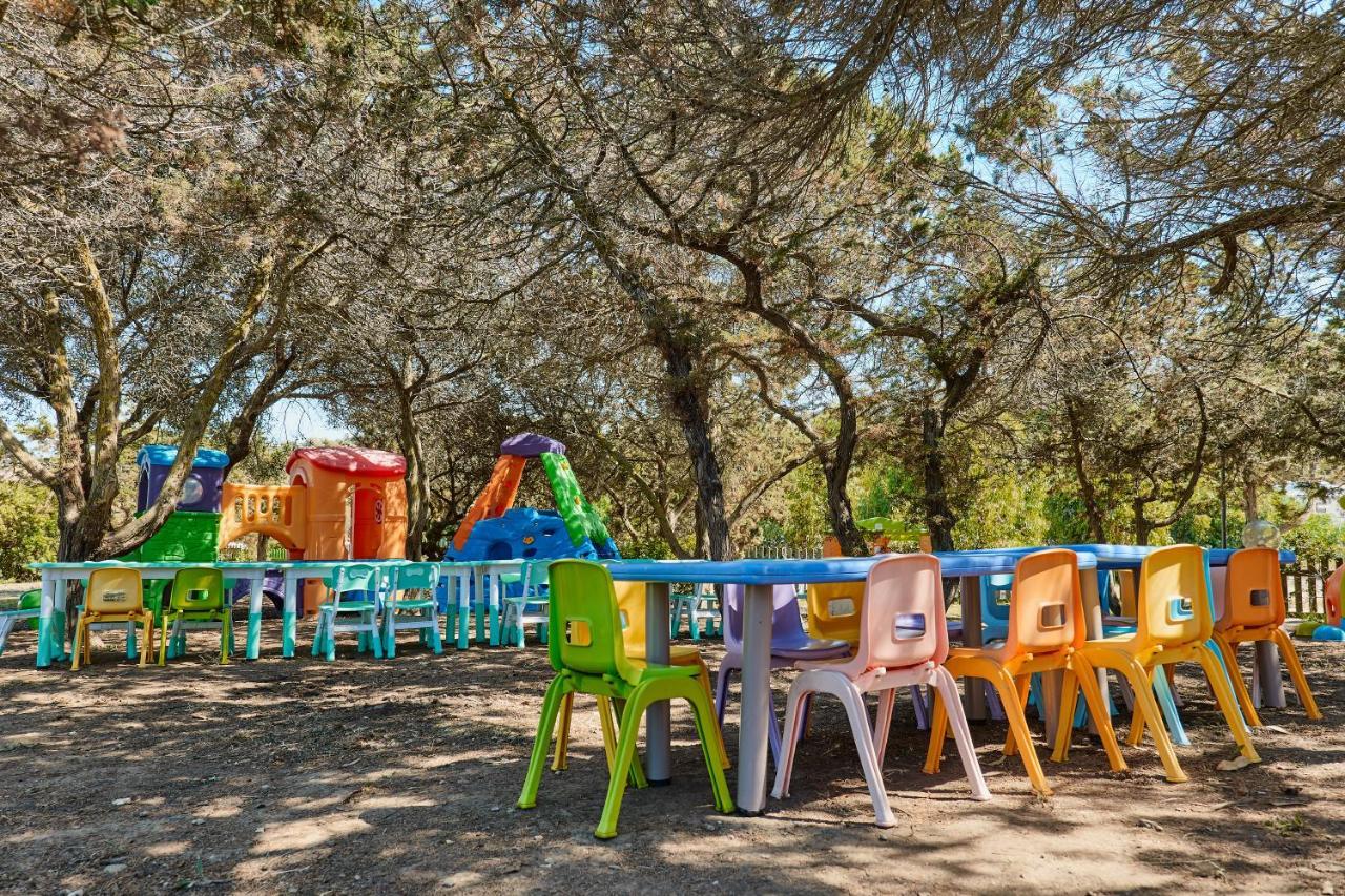 Отель Club Esse Roccaruja Стинтино Экстерьер фото